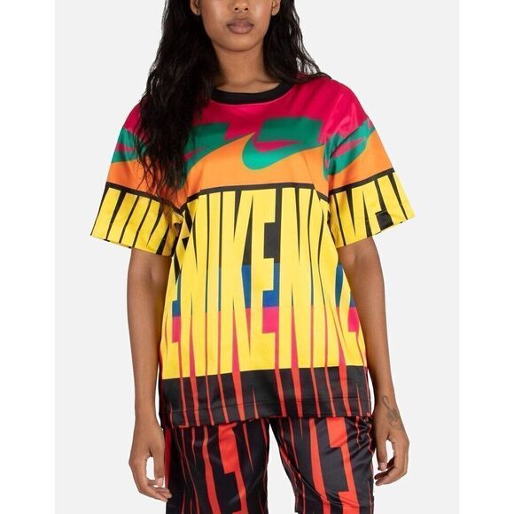Nike Sportswear Nike Sportswear Logo T-shirt Multicolor size small, Oversized - Picture 1 of 11